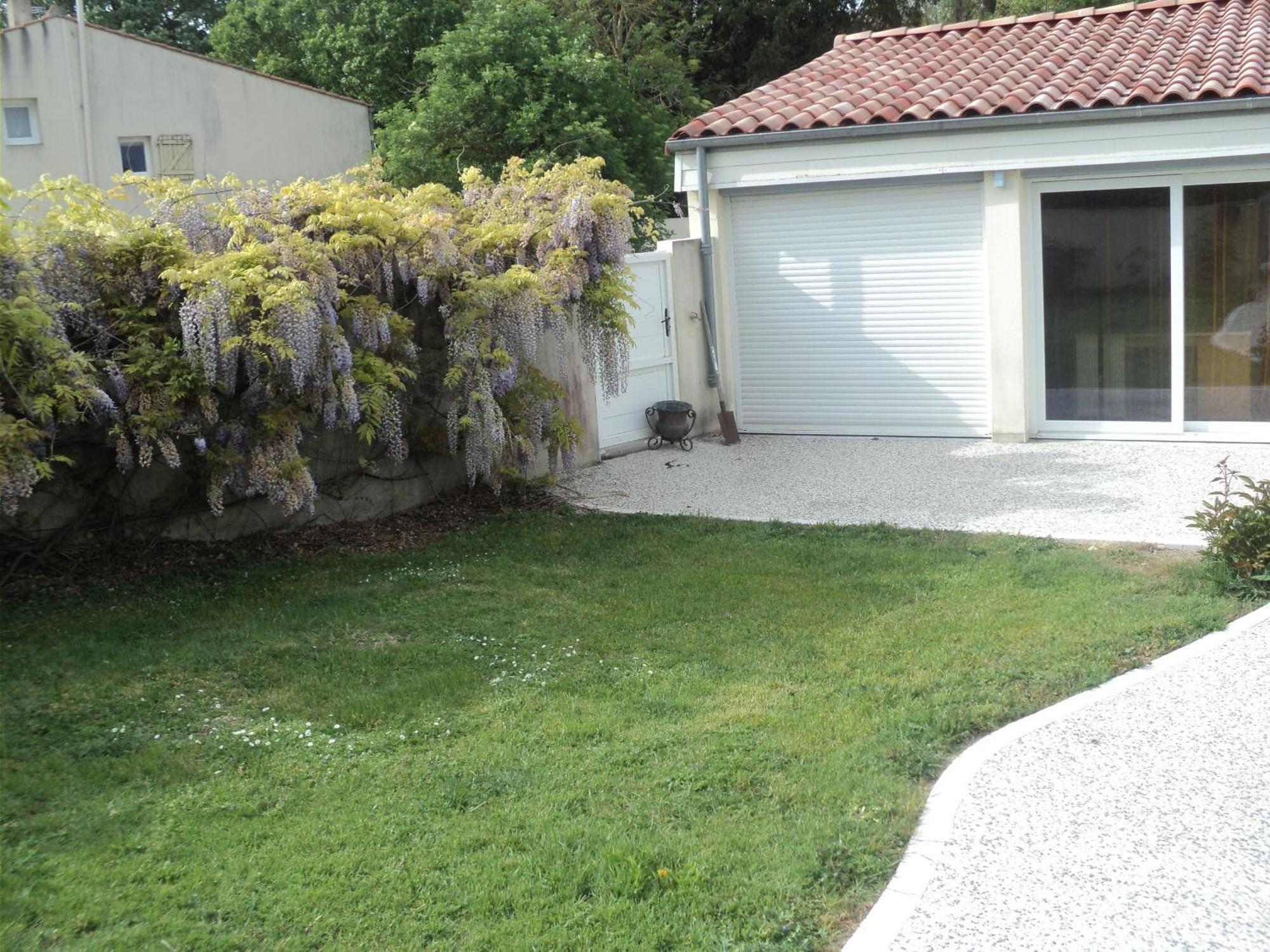 Maison A La Campagne Villedoux Exterior foto